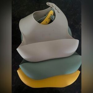 Silicone Baby Bibs in White, Green, Yellow